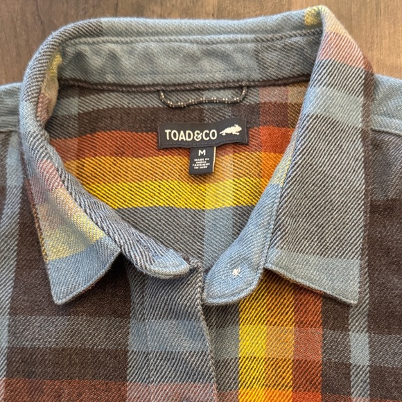 Toad&Co Women’s Plaid Flannel Shirt with Elbow Patches - Eco Friendly Brand - Picture 2 of 5